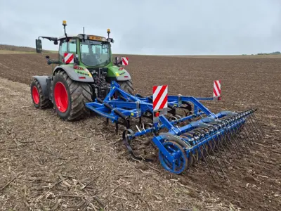 Köckerling Trio - der Meister-Grubber! Déchaumeur Köckerling Trio