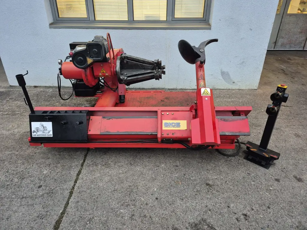 e39b239c-e95a-4a19-a81c-4fa290e42cd8-Reifenmontiermaschine Sice 550 LMB Maschinen GmbH 3.jpg
