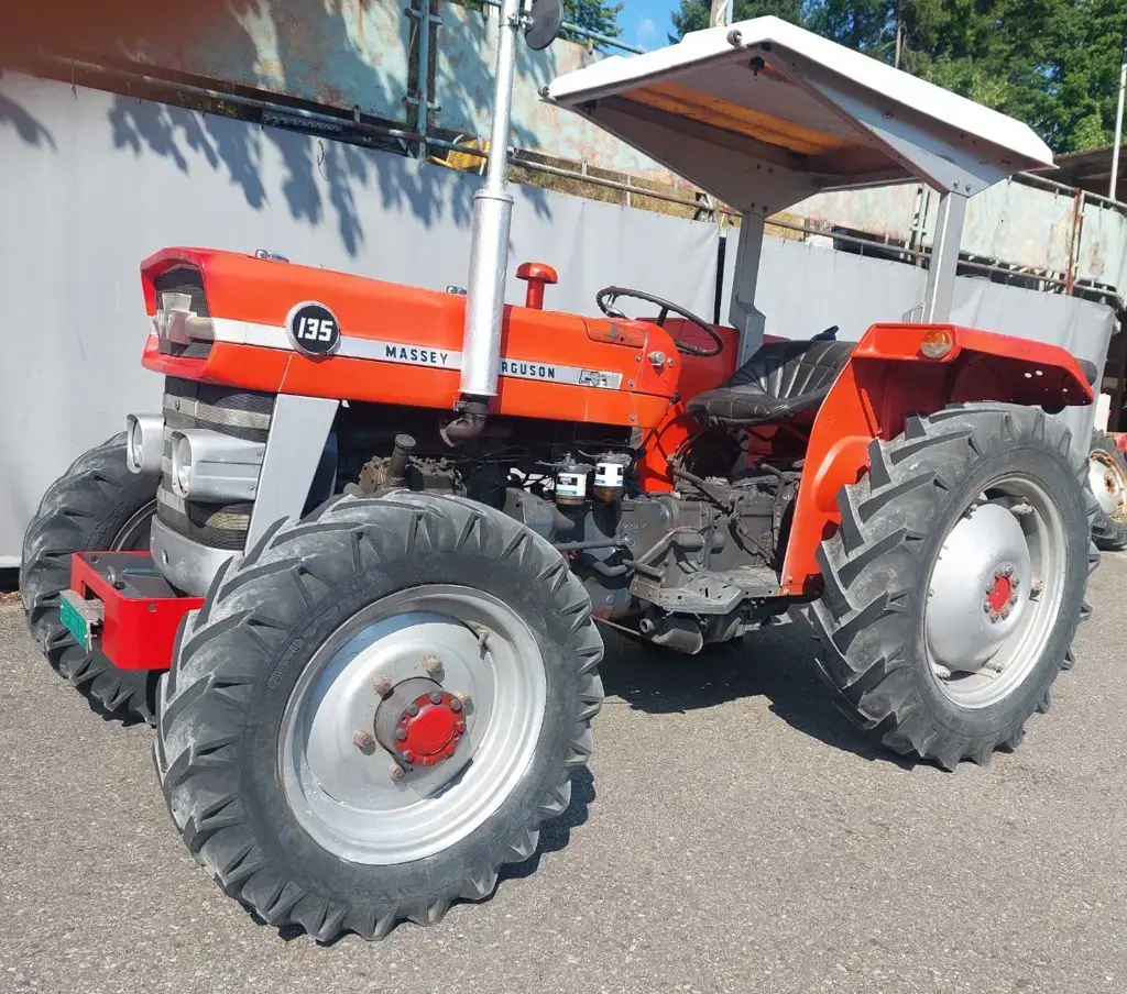 Massey-Ferguson 135, Allrad
