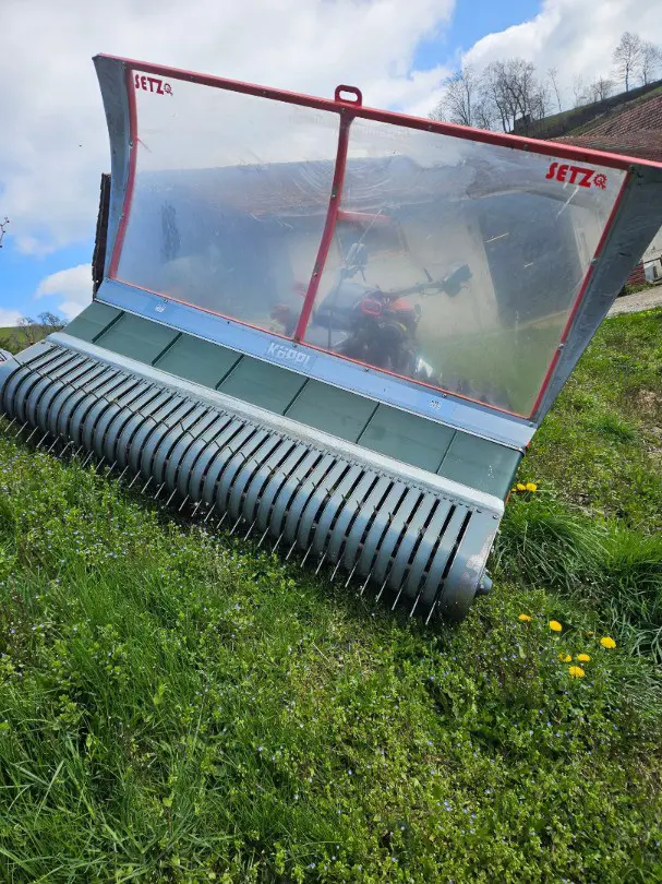 Köppl / Waldhofer Silopflug zu Rapid Motormäher