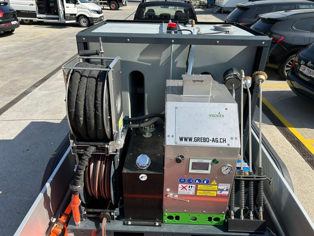 e2851ed2-5056-454d-99a3-db278b827d44-WhatsApp Bild 2025-10-13 um 16.jpg