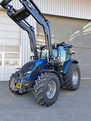 VALTRA A115 HiTech 4 Unlimited