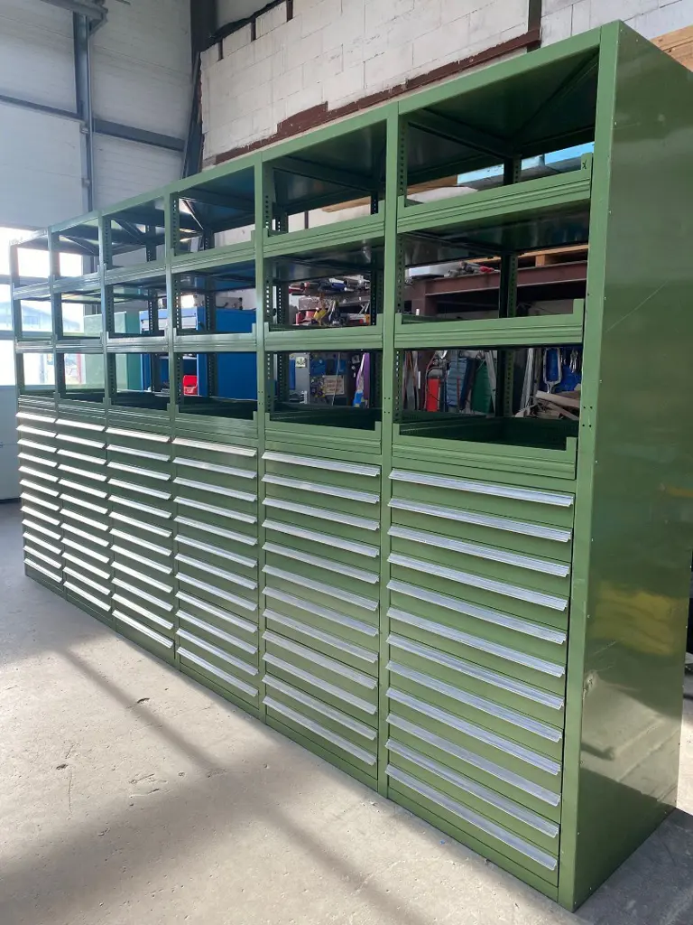 d65cec16-c092-4227-8ec7-1fee86de8127-40_Schwerlastregal_Schubladenwand_02.jpg