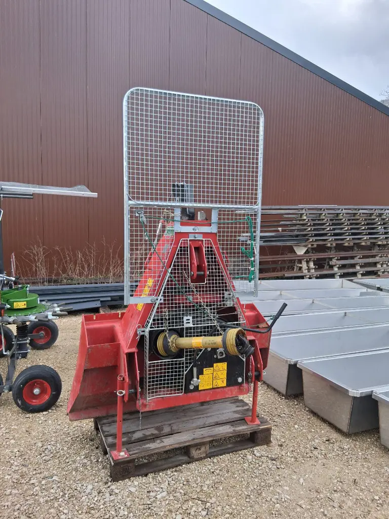 e836de5d-02a7-409b-9a33-17f2c4e33c13-WhatsApp Image 2026-03-31 at 08.jpg