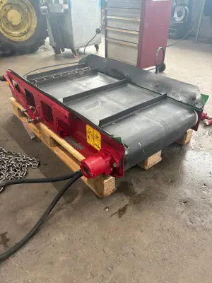 Förderelevator rechts 1250mm lang 600mm