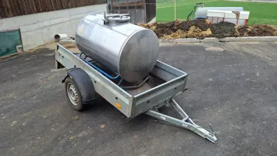 Tank à lait avec refroidisseur