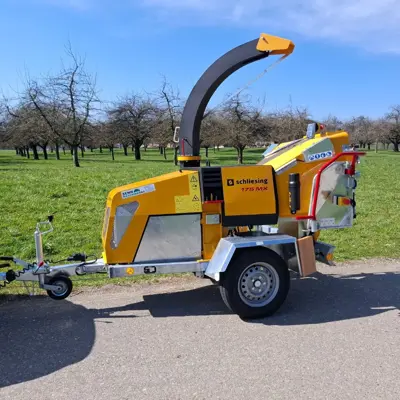 Holzhacker Schliesing mit Aufbaumotor 175MXD02-CH