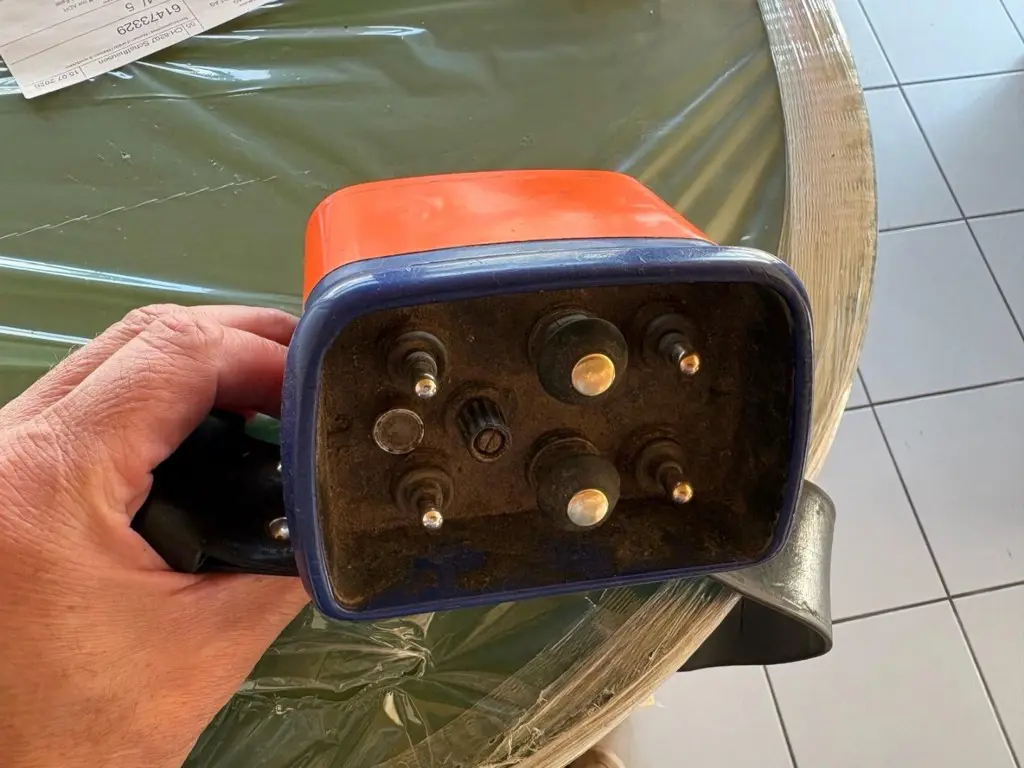 a7922edc-024d-4d58-9483-f7d269b5db4b-1669fd25-a47f-4549-92a2-fa6e86a8e82b.jpg