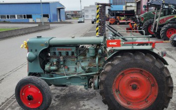 19f32319-fbff-42d0-8d61-4d86aeda8ccc-