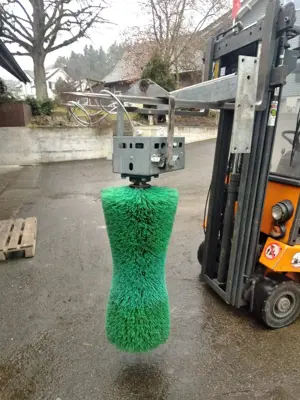 Kratzbürste, Pendelbürste, Viehbürste