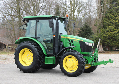 John Deere 5067E mit Kabine & Fronthydraulik, 2024