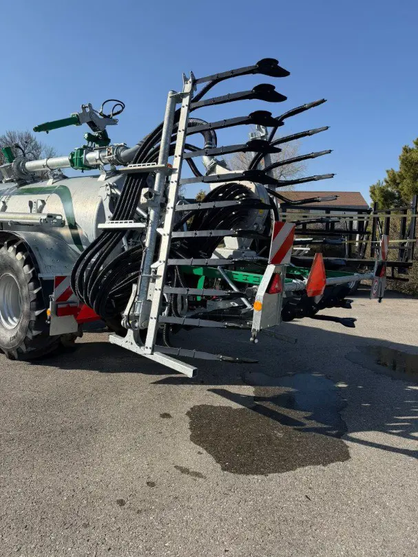 374d1275-8b75-4a74-a858-fb5cc4fd8738-Photo 04.03.26 15 28 39 (5).jpg