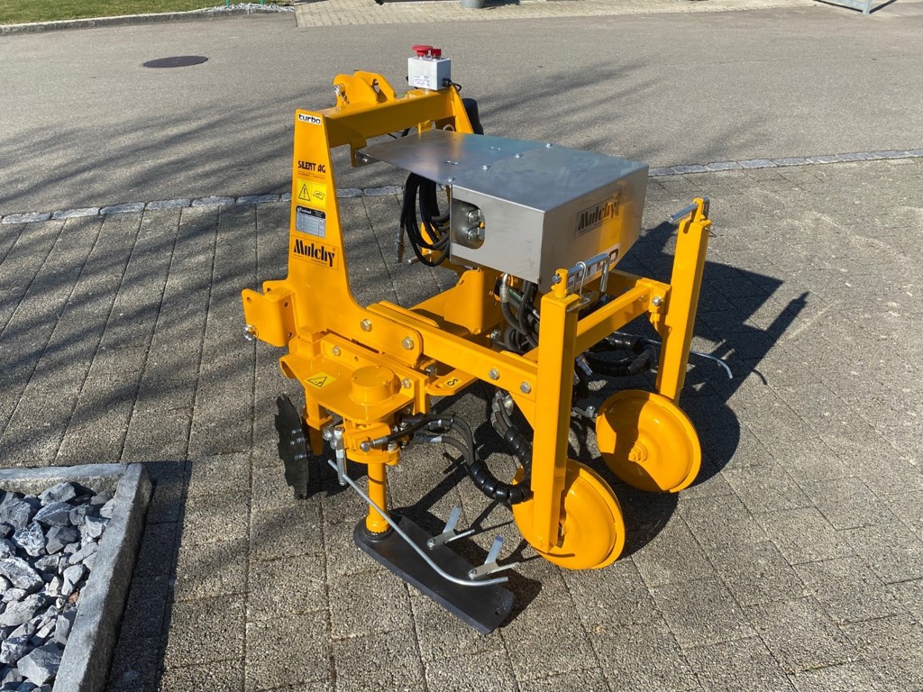 b64d547e-95ae-4a04-b579-85c58838b561-Twin turbo_4 Heck.jpg