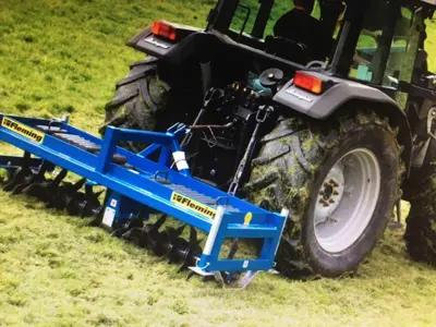 Wiesenbelüfter/Grasnarbenbelüfter 1.50, 2.50/3.00/5.0m, Aerateur de prairies - Stacheln Sie jetzt i