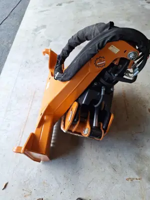 Hauer Holzzange HZ 230 mit 4t Rotator