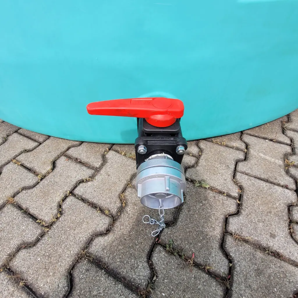 91e48a67-e237-44f0-a798-575d0bae1712-Tank Einfachwandig 3.jpg