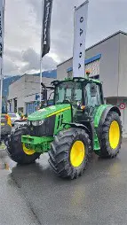 John Deere 6120M