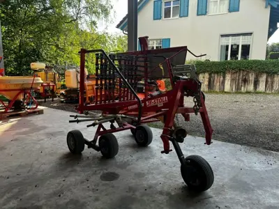 Kreiselschwader Stoll R 365 DS