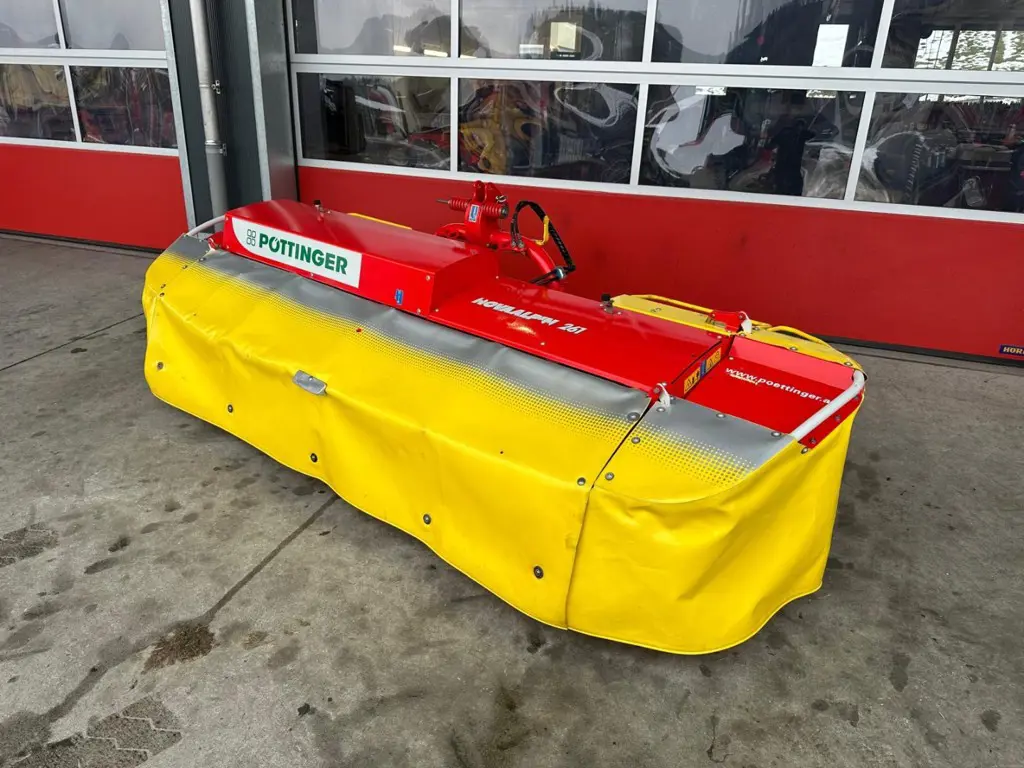 59f564fb-95a8-4379-8161-3149d263acdf-WhatsApp Image 2025-12-05 at 14.jpg