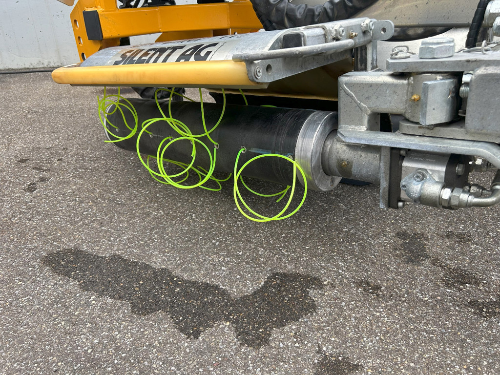 f3a8f2a4-192a-4b45-bf88-3b9d2dee6e06-bio 3.jpg