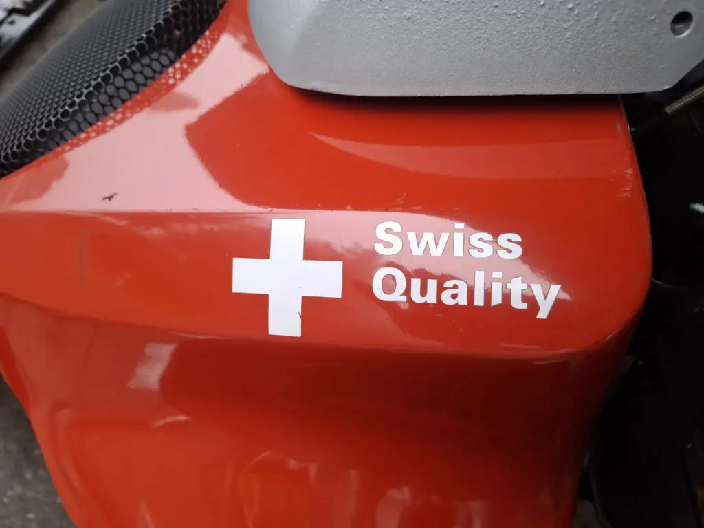 1491bdf1-fd00-4a27-91b5-6b5e97860ea3-WhatsApp Image 2025-12-13 at 09.52.22 (1).jpg