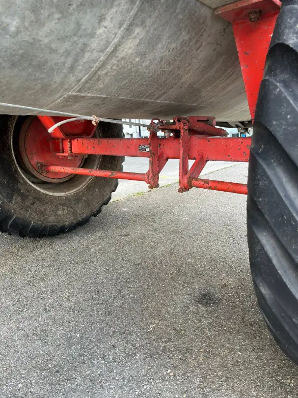 27a2b58a-d169-4ff4-b2b7-bf0132414428-IMG_2168 (1).jpg