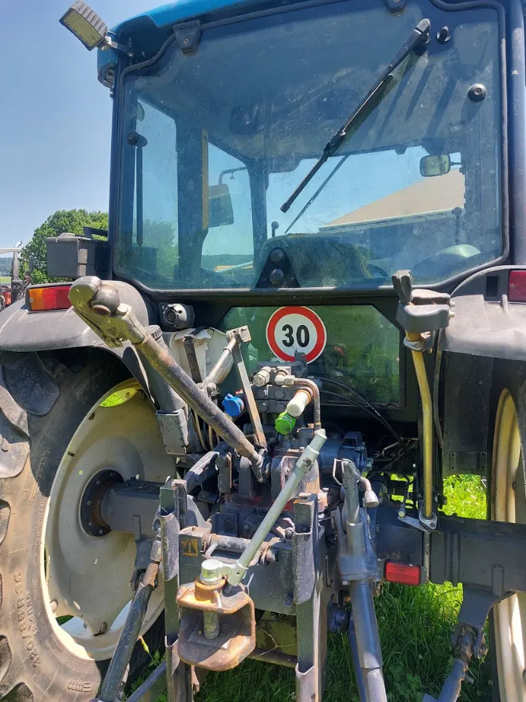5e576b2c-dcaf-4133-bb0d-c779f5510540-New Holland Grosjean (6).jpg
