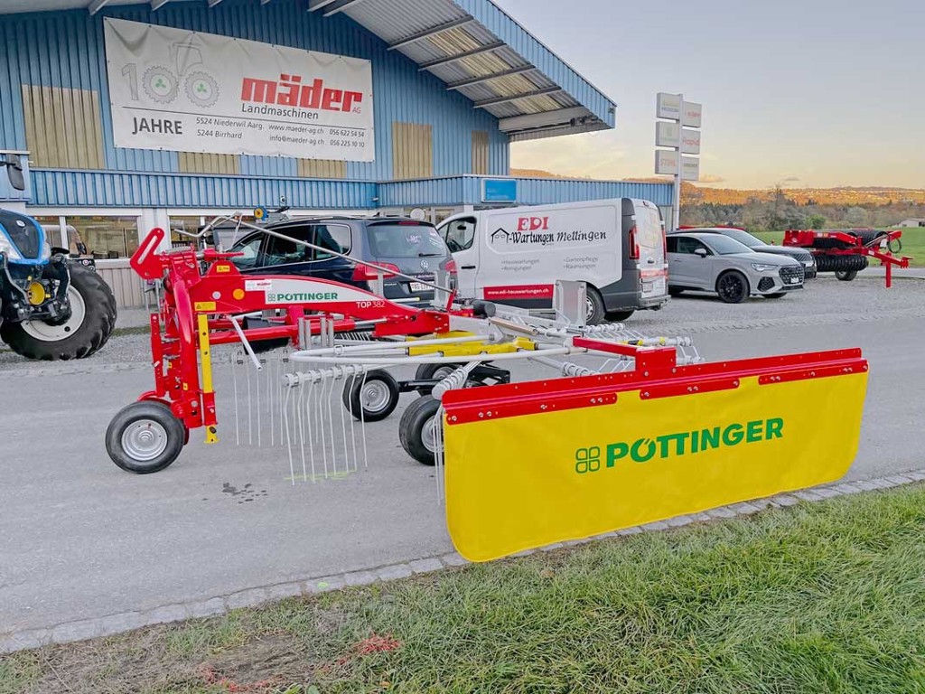 e5f0e9e0-16c7-4223-a930-612dac7b9c9e-35383-Pöttinger-Kreiselschwader-Top-382-(3).jpg