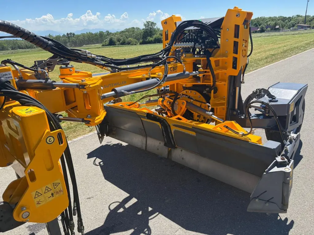 Niveleuse de précision D. GUTZWILLER GN 2700