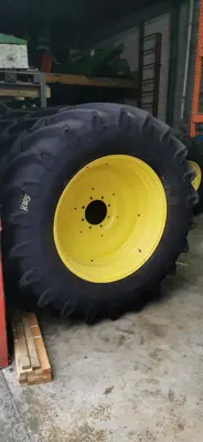 Komplettradsatz 540/65 R 24 und 600/65 R38