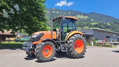 Traktor Kubota M6060
