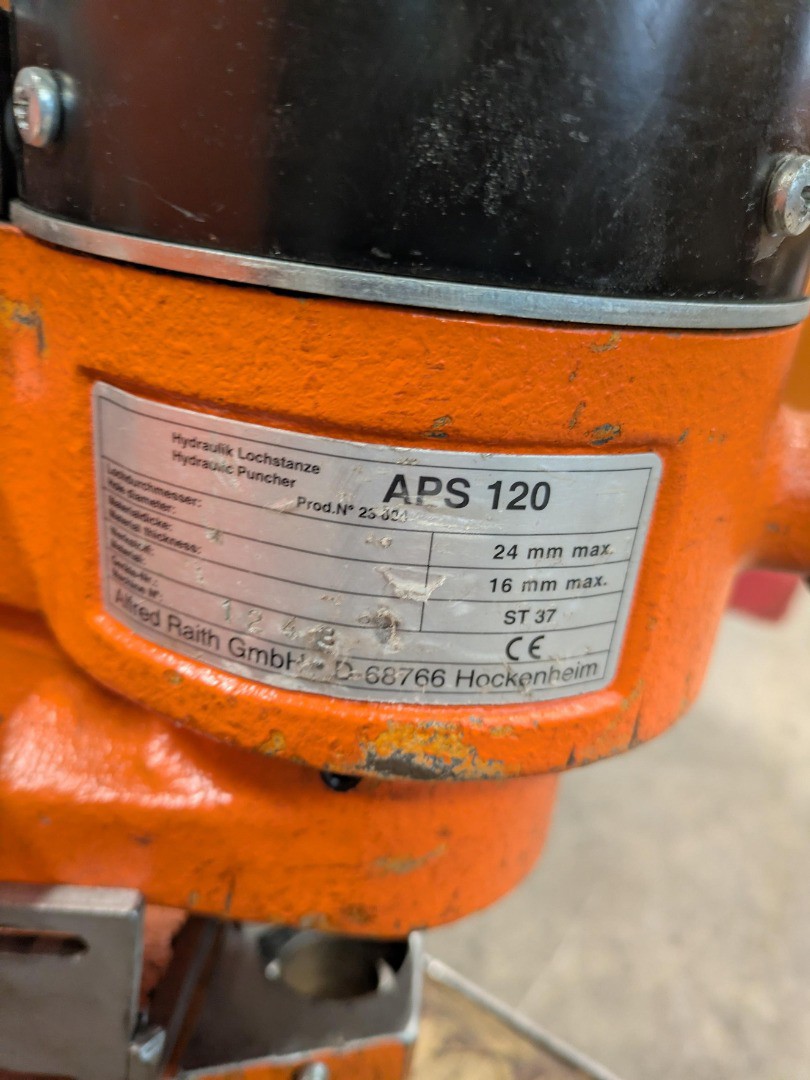 44b7242e-42bc-4973-aa1d-e8c25597e77c-Medien (9).jpg