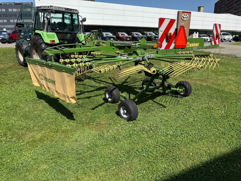 Grossflächenschwader Krone Swadro 46T