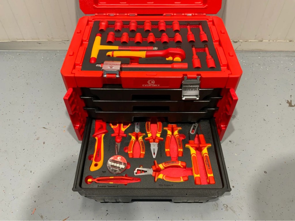 a2243154-7f72-4584-9921-fda20636d7ea-9 conv.jpg