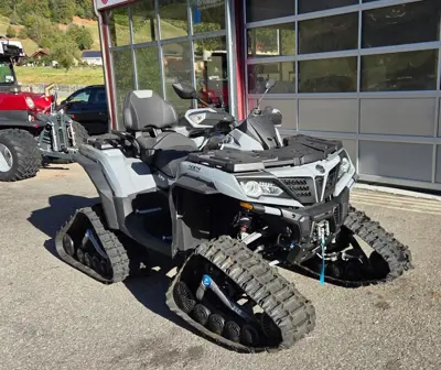 CF Moto CForce 1000 ATV mit Raupen