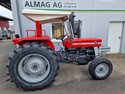Oldtimer Massey Ferguson MF 148