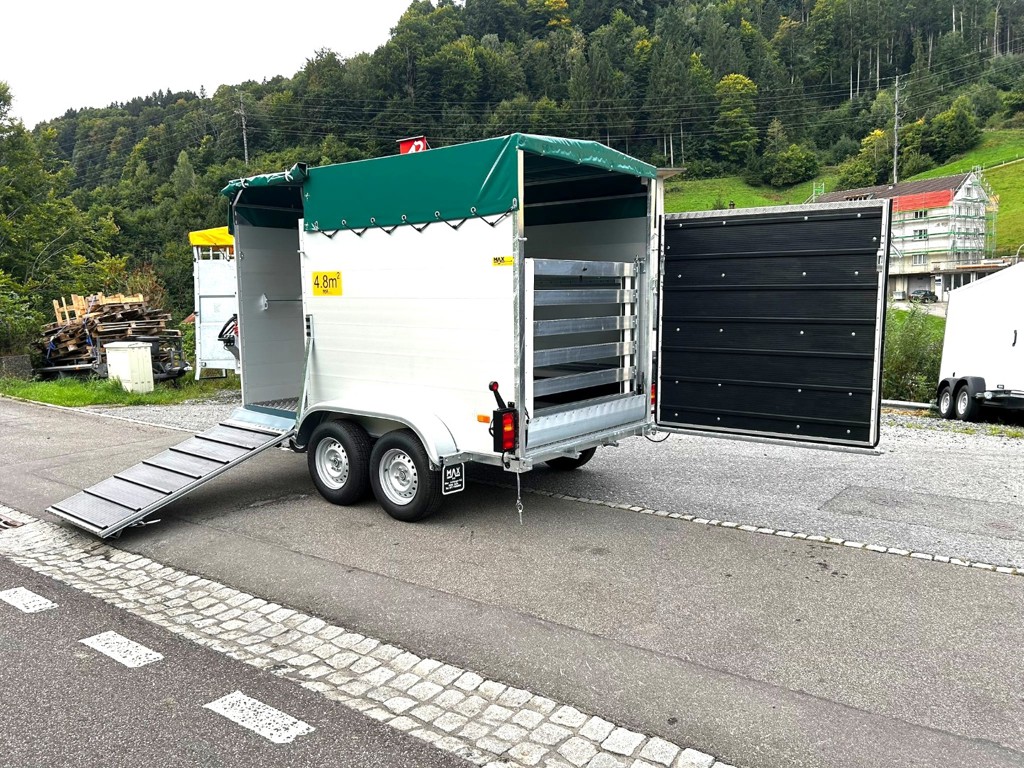 67de286b-8d87-42e0-a222-de7d34f86577-Vieh Anhänger.jpg
