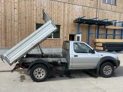 Gebrauchtwagen Nissan Pickup Single Cab mit Kippbrücke