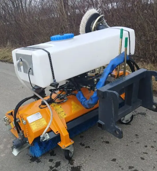 0729e72b-5d1f-4337-91a0-3d30a9491183-leiserag-giant-kehrmaschine plus 580-150.jpg