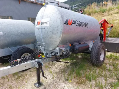 Tonneau à eau 3'100 freins pneumatiques