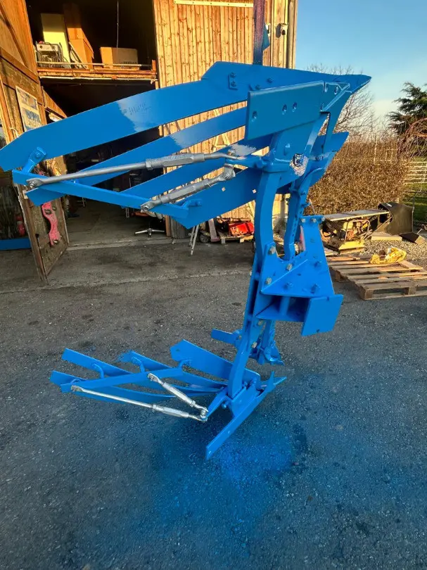 3f69e21f-9579-4dca-982e-0e1e28eb497a-EurOpal7 3.jpg