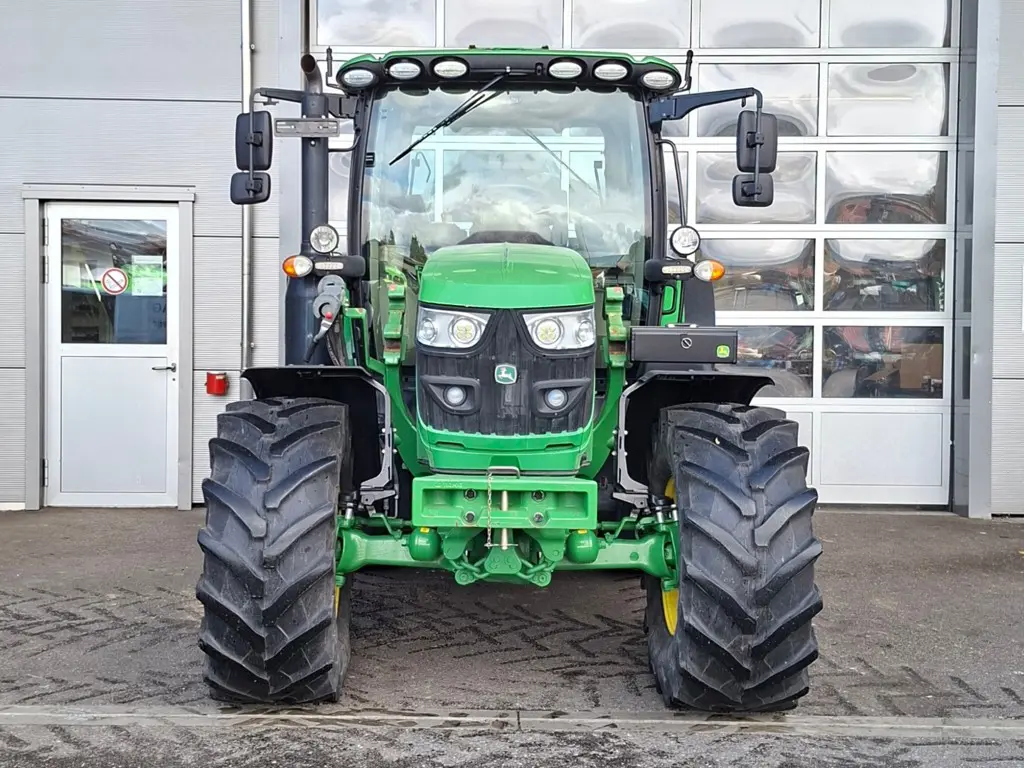 f5d854ab-91c9-441e-bd77-bcc1c6bc3429-6130R ex Wyssen-3.jpg