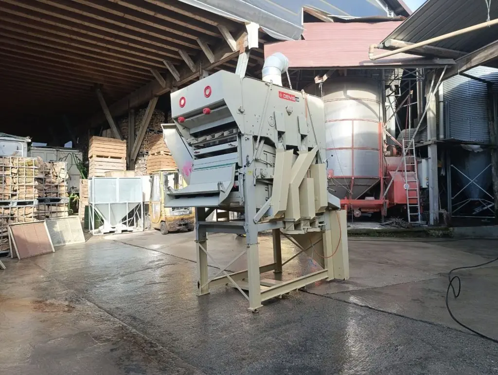 927aa120-f404-465d-a0c4-81d8abf8cf47-trieur 2.jpg