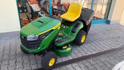 Rasentraktor John Deere X 147 R