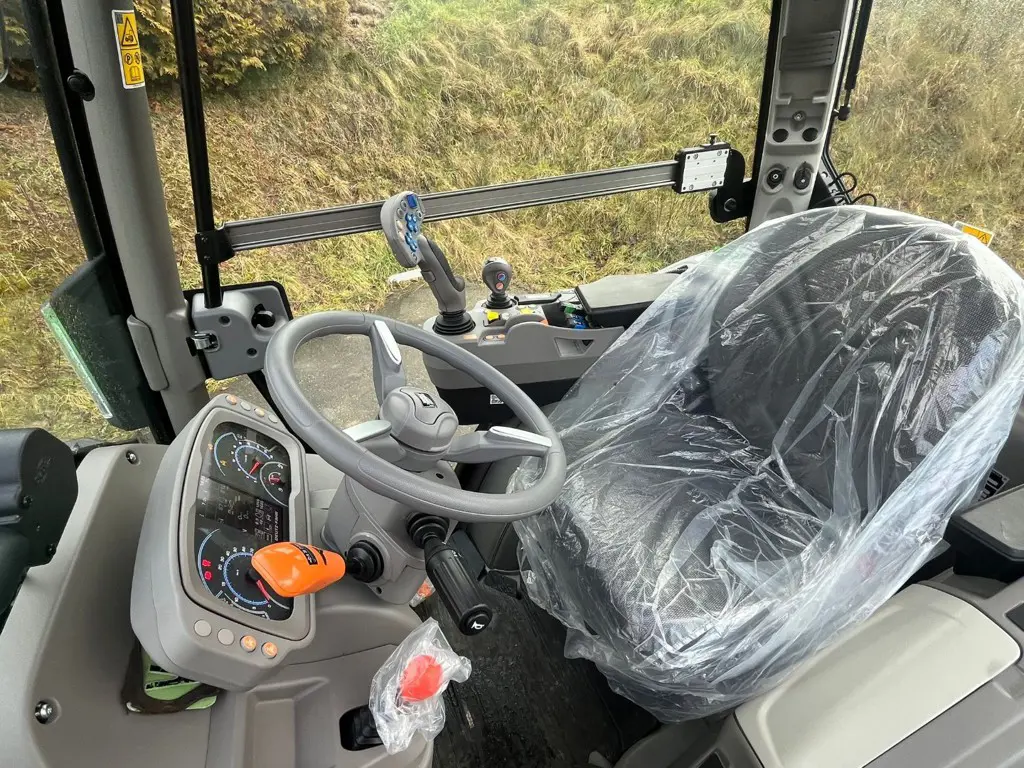 f8dec6da-32a6-4eb2-87d7-f59b9ded3b1e-WhatsApp Image 2026-01-15 at 14.jpg