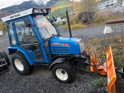 Iseki Traktor 330