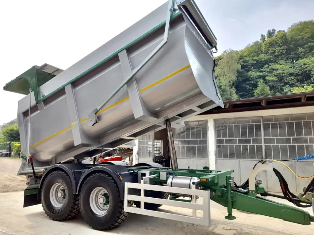 Muldenkipper, Benne monocoque SilverCar von Marolf