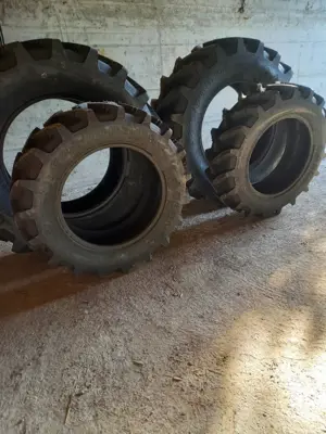 Pneu 480/70R30 320/70R24