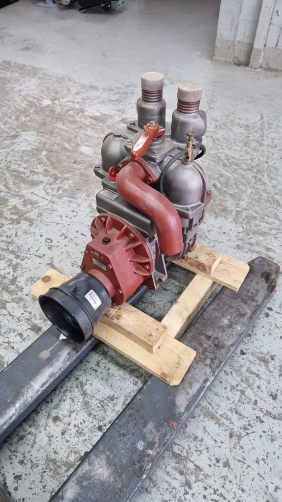 68df5eb7-74f0-404b-b3de-6c85bf79cac3-Vakuumpumpe (2).jpg