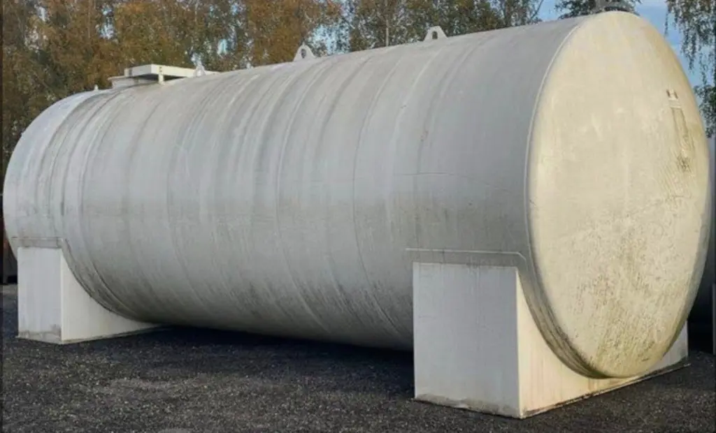 Dieseltank/Wassertank